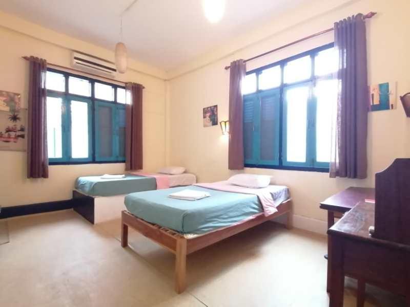 لوانغ برابانغ Viradesa Guesthouse المظهر الخارجي الصورة