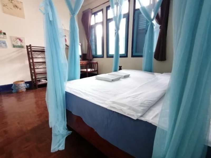 لوانغ برابانغ Viradesa Guesthouse المظهر الخارجي الصورة