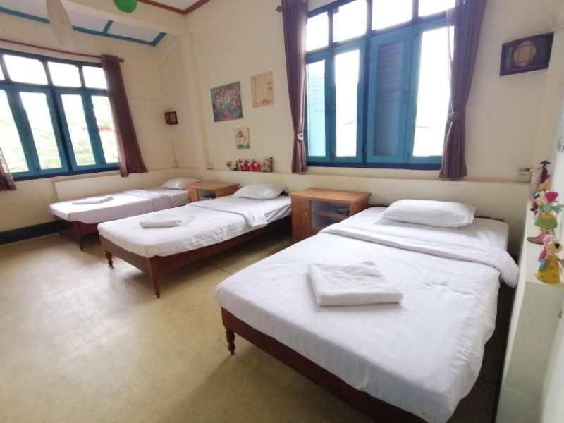 لوانغ برابانغ Viradesa Guesthouse المظهر الخارجي الصورة