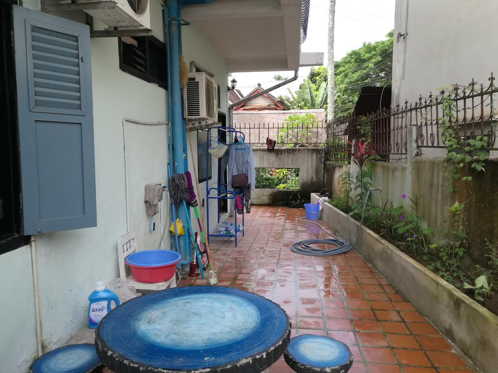 لوانغ برابانغ Viradesa Guesthouse المظهر الخارجي الصورة