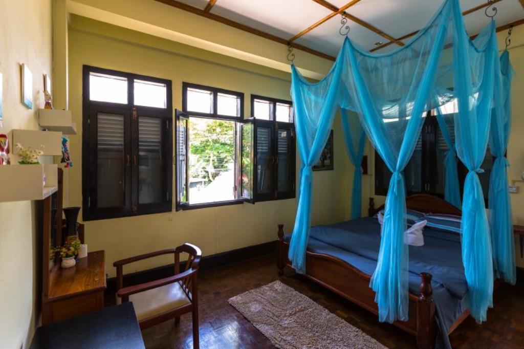 لوانغ برابانغ Viradesa Guesthouse المظهر الخارجي الصورة